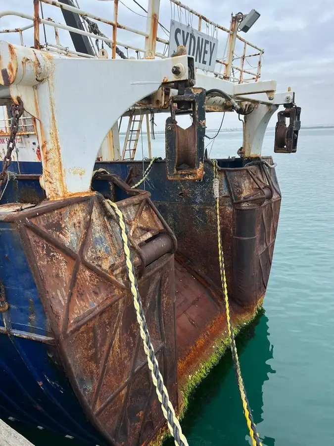 Τράτα προς πώληση