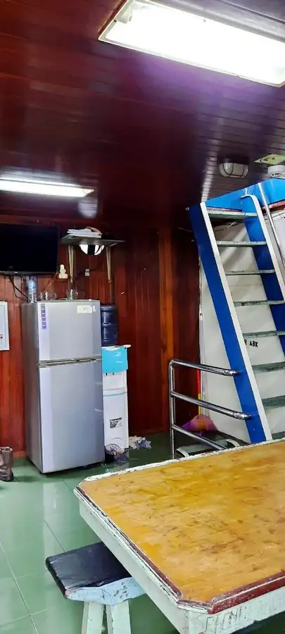 Ρυμουλκό πλοίο προς πώληση