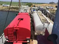 Πλοίο αποβατικής προέλευσης, δεξαμενόπλοιο προς πώληση