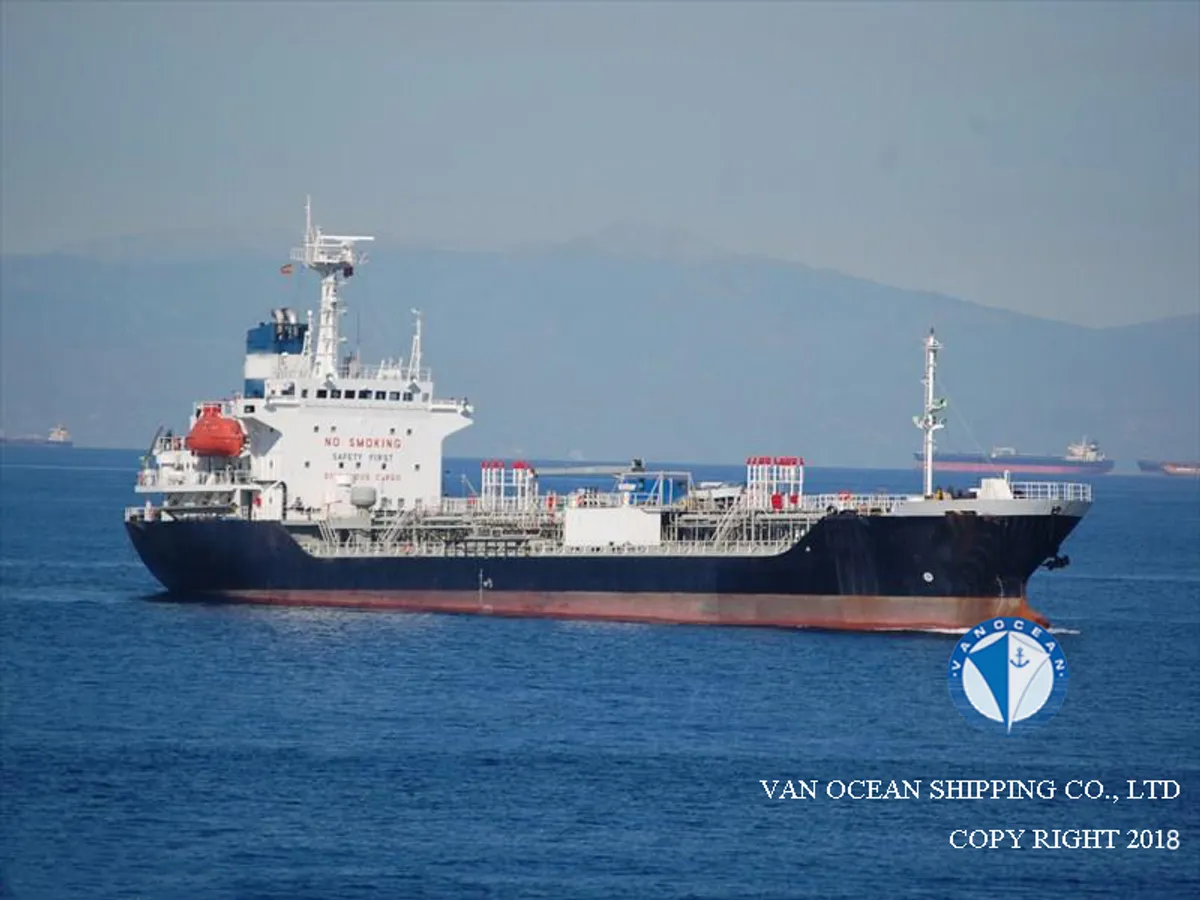 Δεξαμενόπλοιο πετρελαίου/χημικών προϊόντων προς πώληση
