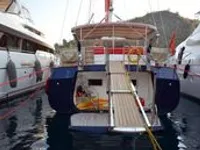 Γιοτ προς πώληση