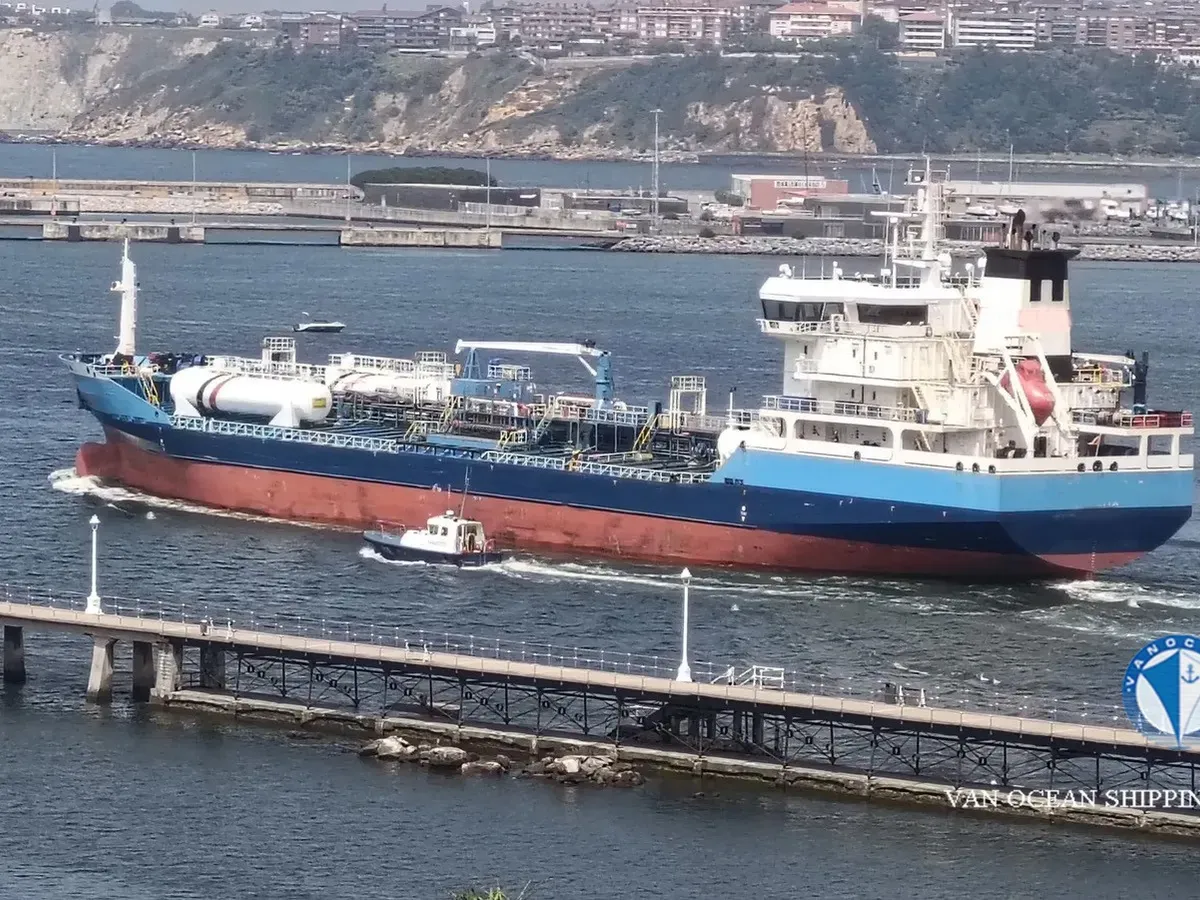 Δεξαμενόπλοιο πετρελαίου/χημικών προϊόντων προς πώληση