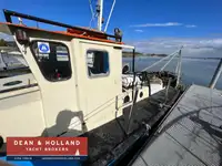 Ρυμουλκό πλοίο προς πώληση