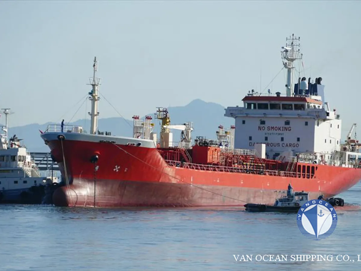 Δεξαμενόπλοιο πετρελαίου/χημικών προϊόντων προς πώληση