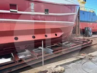 Πλοίο μεταφοράς ζωντανών ψαριών προς πώληση