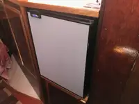Ρυμουλκό πλοίο προς πώληση