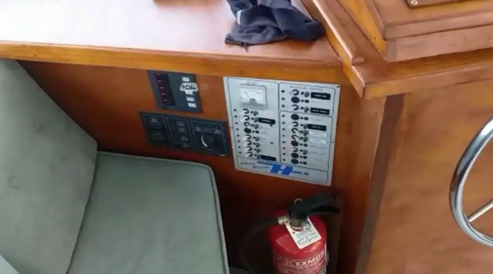 Πλοίο μεταφοράς προσωπικού προς πώληση
