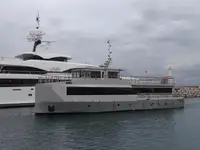 Ρυμουλκό πλοίο προς πώληση