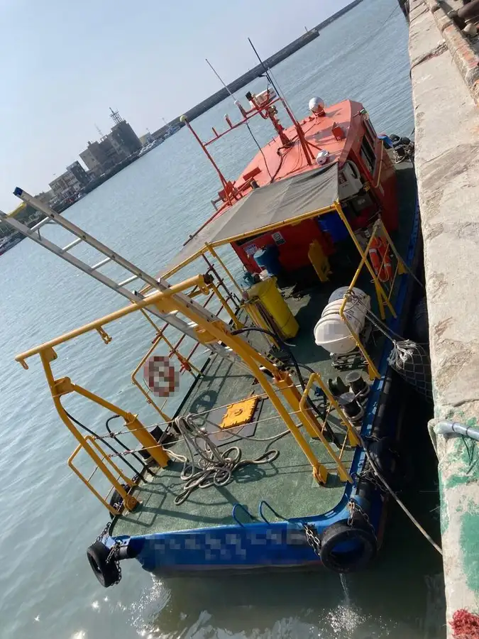 Εργατικά πλοία προς πώληση