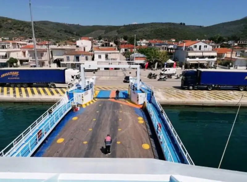 Επιβατικό πλοίο προς πώληση