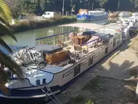 Αμφοβόλο προς πώληση