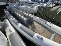Άκαμπτη φουσκωτή βάρκα προς πώληση
