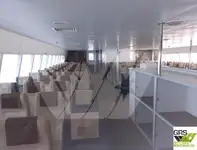 Εργατικά πλοία προς πώληση