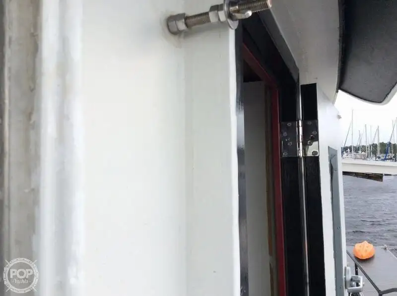 Ρυμουλκό πλοίο προς πώληση