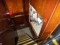 Ρυμουλκό πλοίο προς πώληση