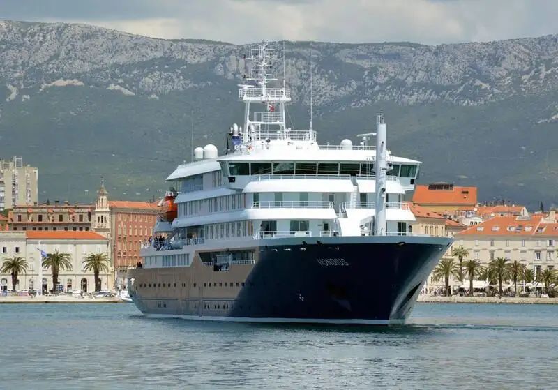 Κρουαζιερόπλοιο προς πώληση