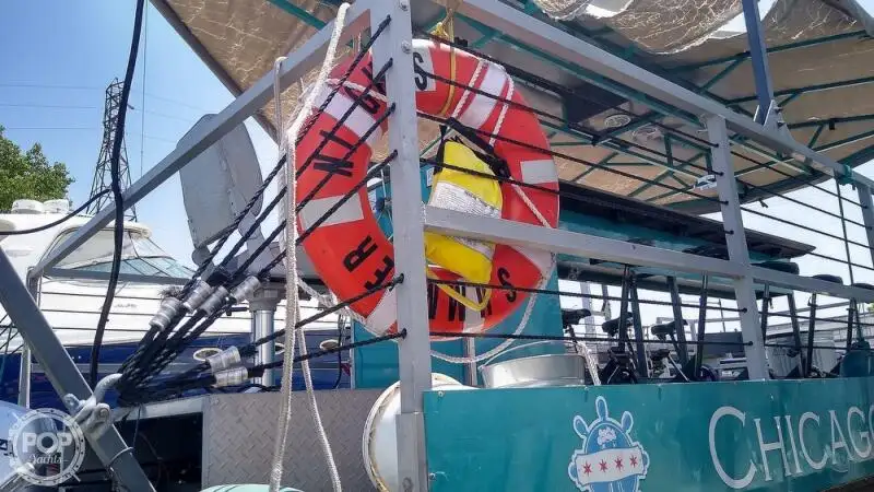 Πλοίο μεταφοράς εμπορευματοκιβωτίων προς πώληση