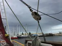 Τράτα προς πώληση