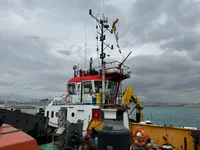 Ρυμουλκό πλοίο προς πώληση