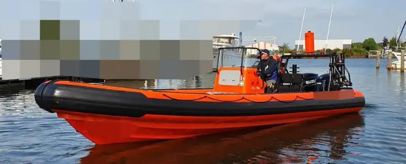 Άκαμπτη φουσκωτή βάρκα προς πώληση