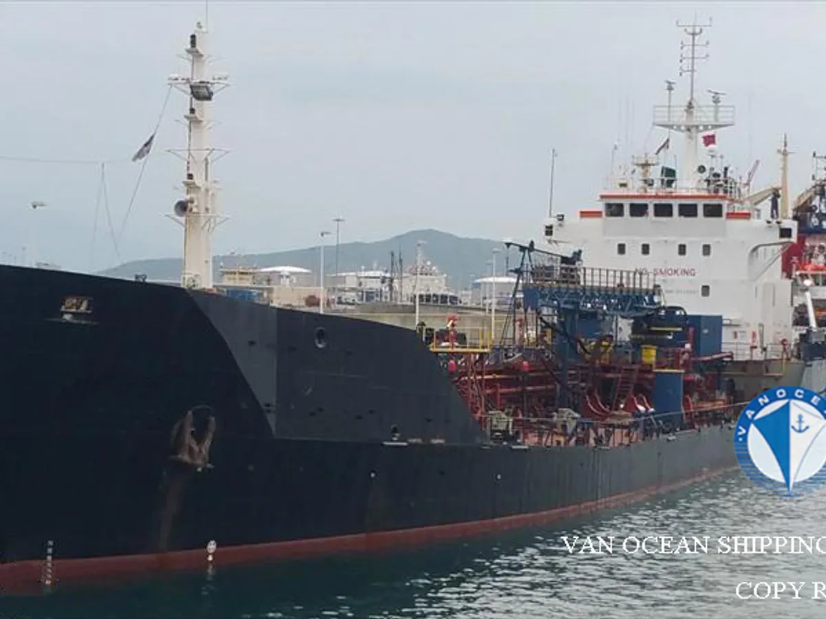Δεξαμενόπλοιο πετρελαίου/χημικών προϊόντων προς πώληση