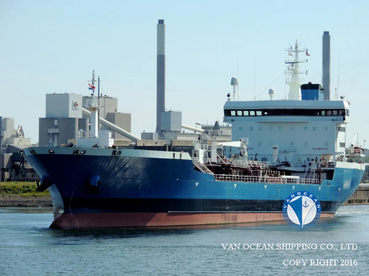Δεξαμενόπλοιο πετρελαίου/χημικών προϊόντων προς πώληση