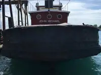 Ρυμουλκό πλοίο προς πώληση