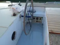 Αμφοβόλο προς πώληση