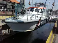 Σκάφος έρευνας προς πώληση