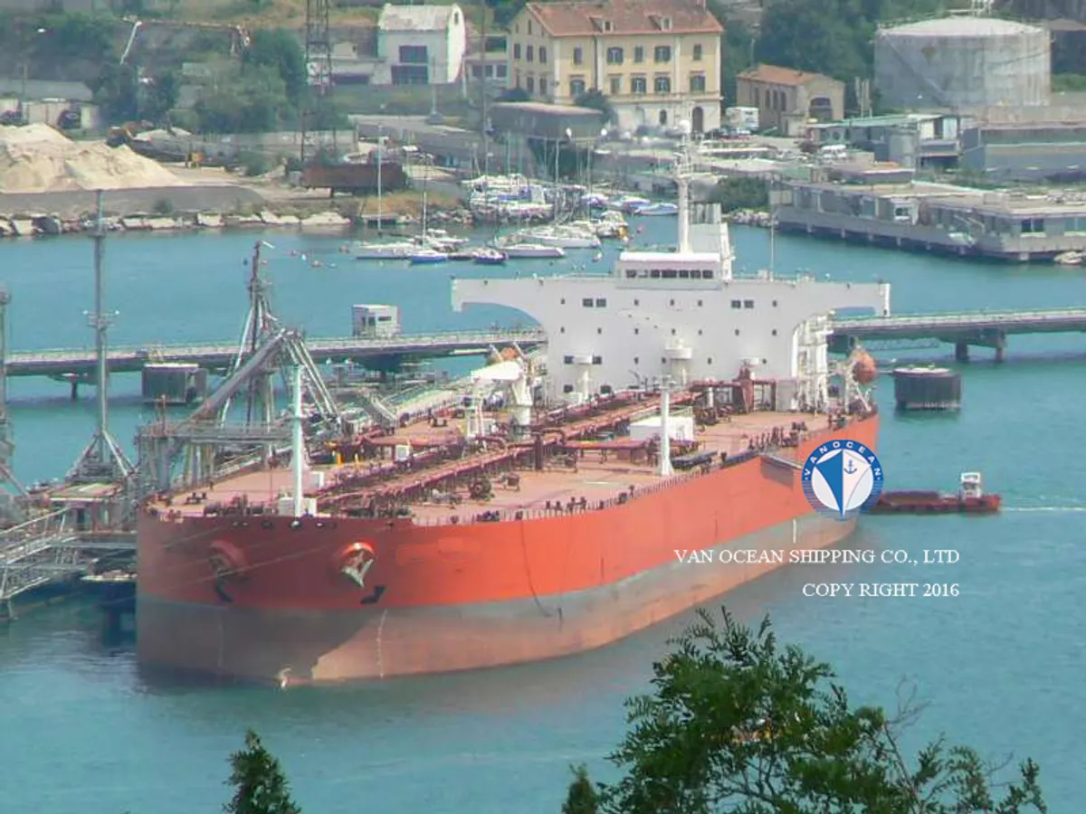 Δεξαμενόπλοιο πετρελαίου/χημικών προϊόντων προς πώληση