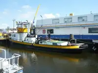 Ρυμουλκό πλοίο προς πώληση