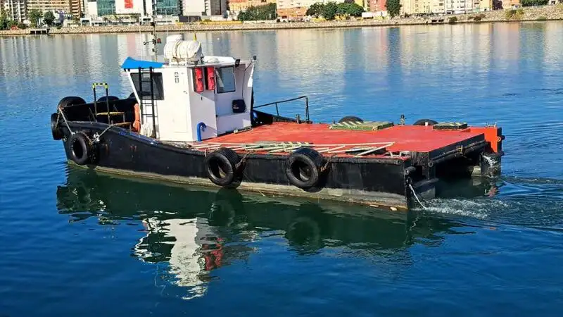 Εργατικά πλοία προς πώληση