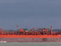 Δεξαμενόπλοιο πετρελαίου/χημικών προϊόντων προς πώληση