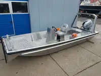 Σκάφη εργασίας προς πώληση