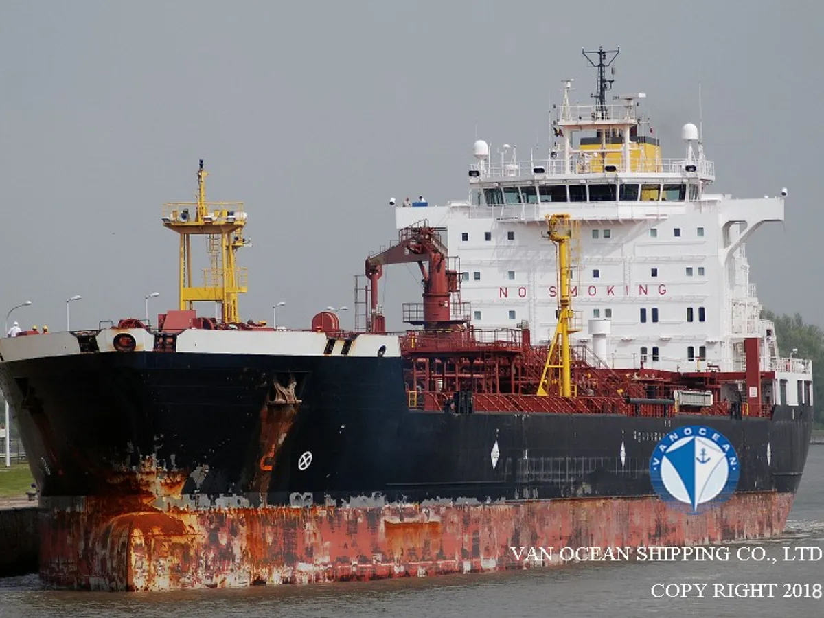 Δεξαμενόπλοιο πετρελαίου/χημικών προϊόντων προς πώληση