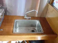 Τράτα προς πώληση