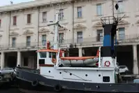 Ρυμουλκό πλοίο προς πώληση