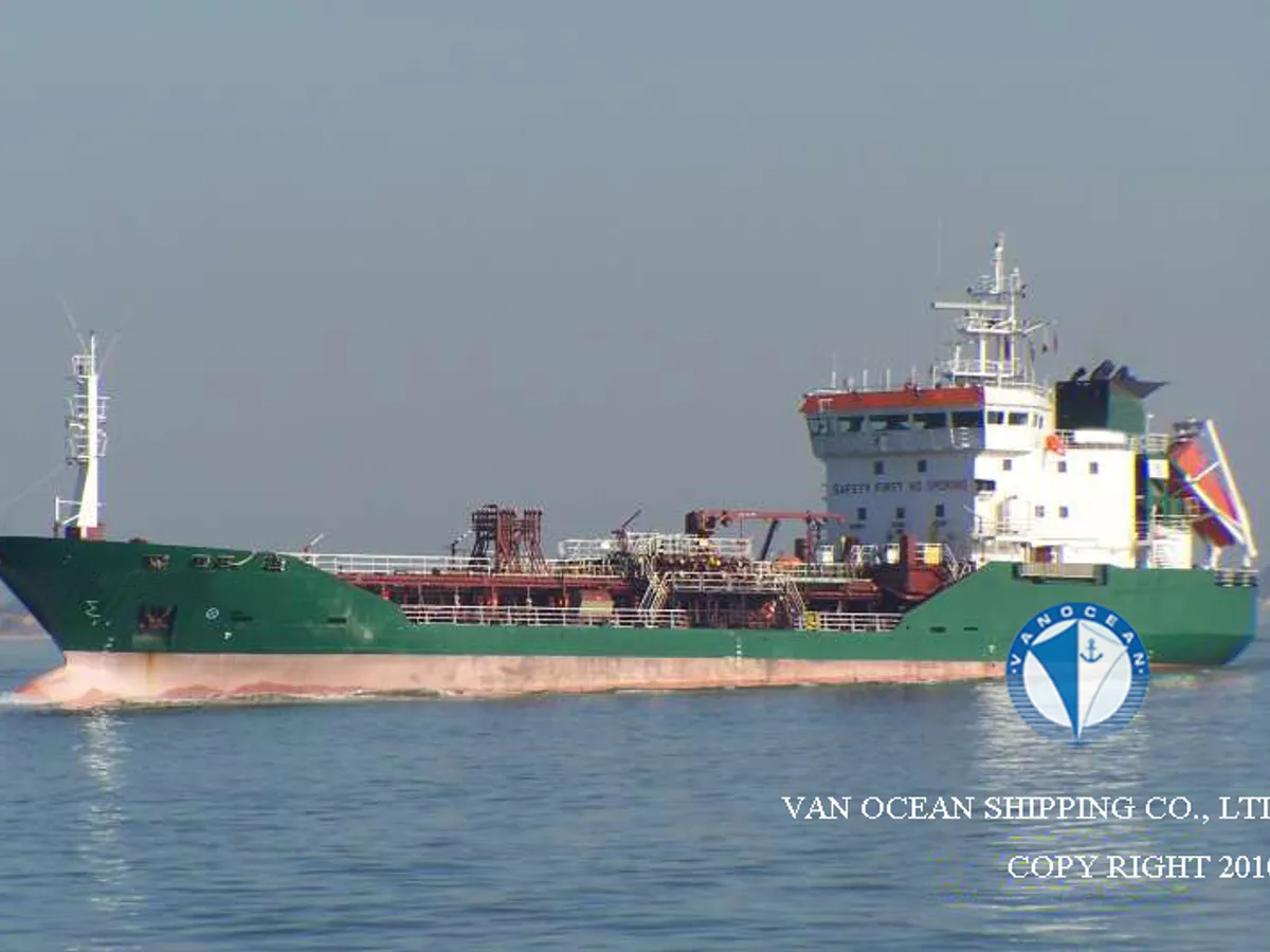 Δεξαμενόπλοιο πετρελαίου/χημικών προϊόντων προς πώληση