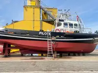 Ρυμουλκό πλοίο προς πώληση