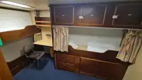 Πλοίο υποστήριξης προς πώληση