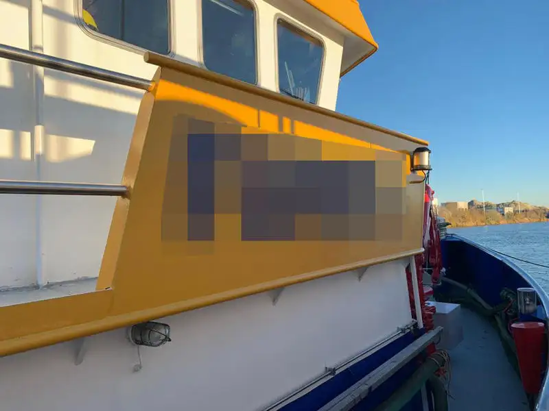 Ρυμουλκό πλοίο προς πώληση