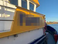 Ρυμουλκό πλοίο προς πώληση