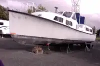 Πλοίο μεταφοράς προσωπικού προς πώληση