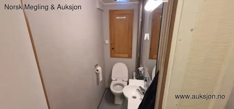 Ρυμουλκό πλοίο προς πώληση