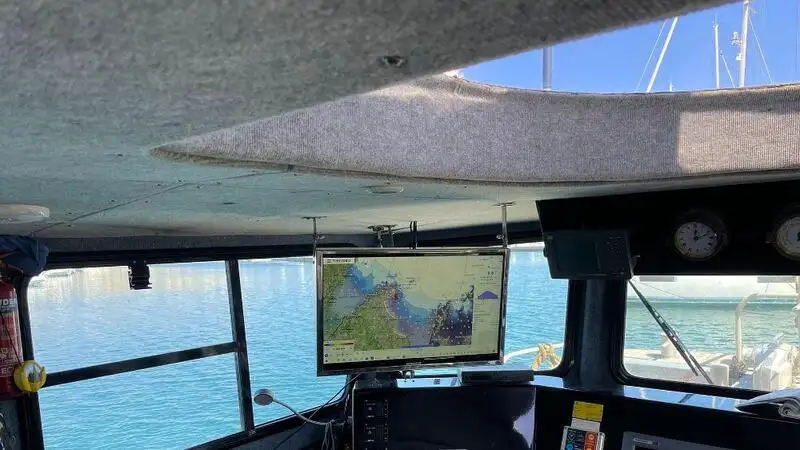 Πλοίο μεταφοράς εμπορευματοκιβωτίων προς πώληση