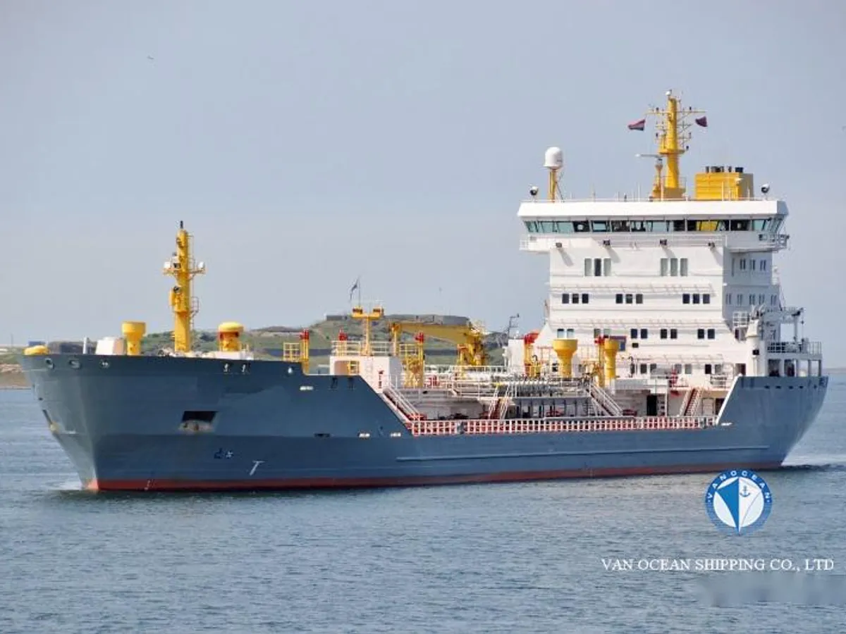 Δεξαμενόπλοιο πετρελαίου/χημικών προϊόντων προς πώληση