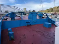 Ρυμουλκό πλοίο προς πώληση