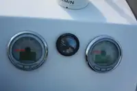 Άκαμπτη φουσκωτή βάρκα προς πώληση