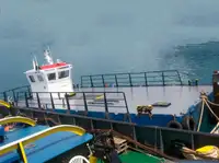 Εργατικά πλοία προς πώληση