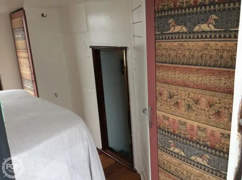 Ρυμουλκό πλοίο προς πώληση